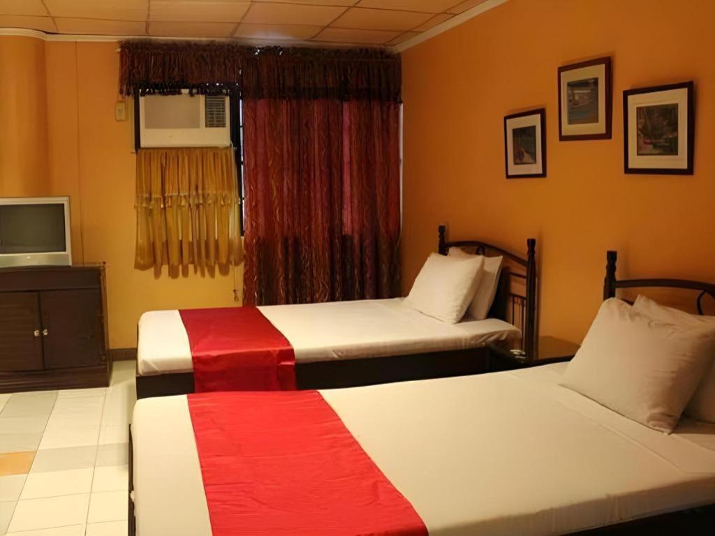 La Esperanza Hotel Калибо Екстериор снимка