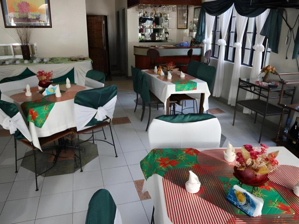La Esperanza Hotel Калибо Екстериор снимка